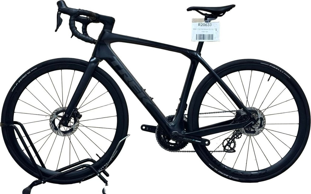 produit reconditionné . Trek Domane SL 6 Gen4 Shimano 105 Di2 2023 . Vélo de Route . Trek . très bon état