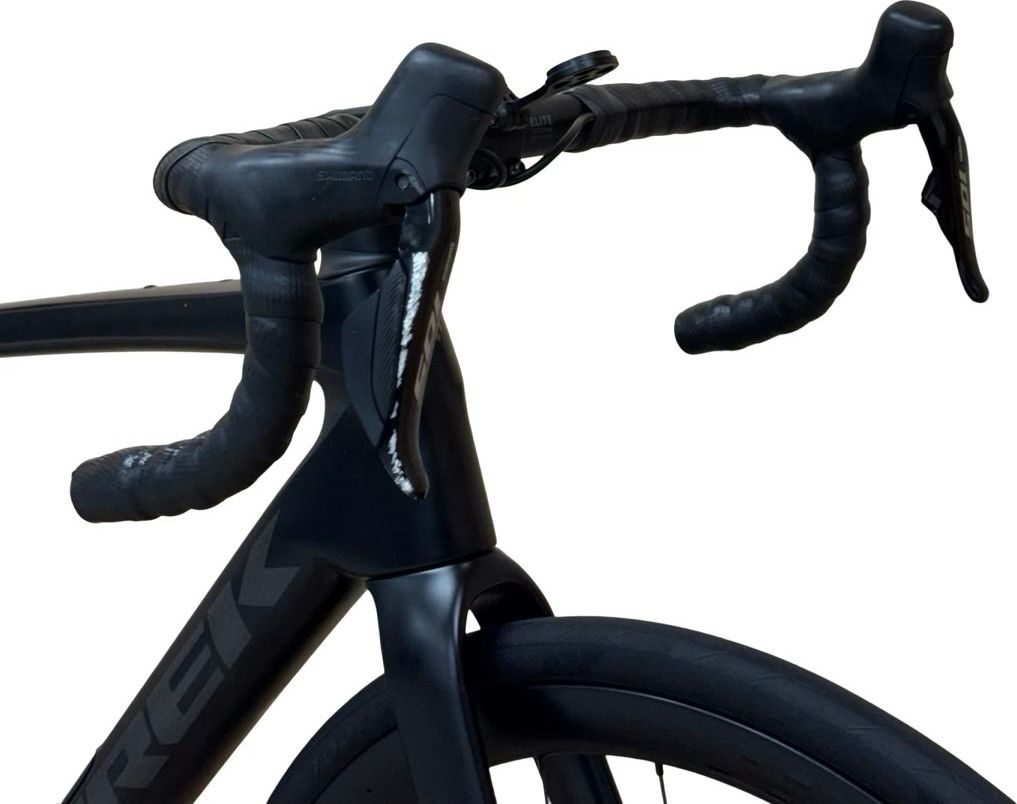 produit reconditionné . Trek Domane SL 6 Gen4 Shimano 105 Di2 2023 . Vélo de Route . Trek . très bon état