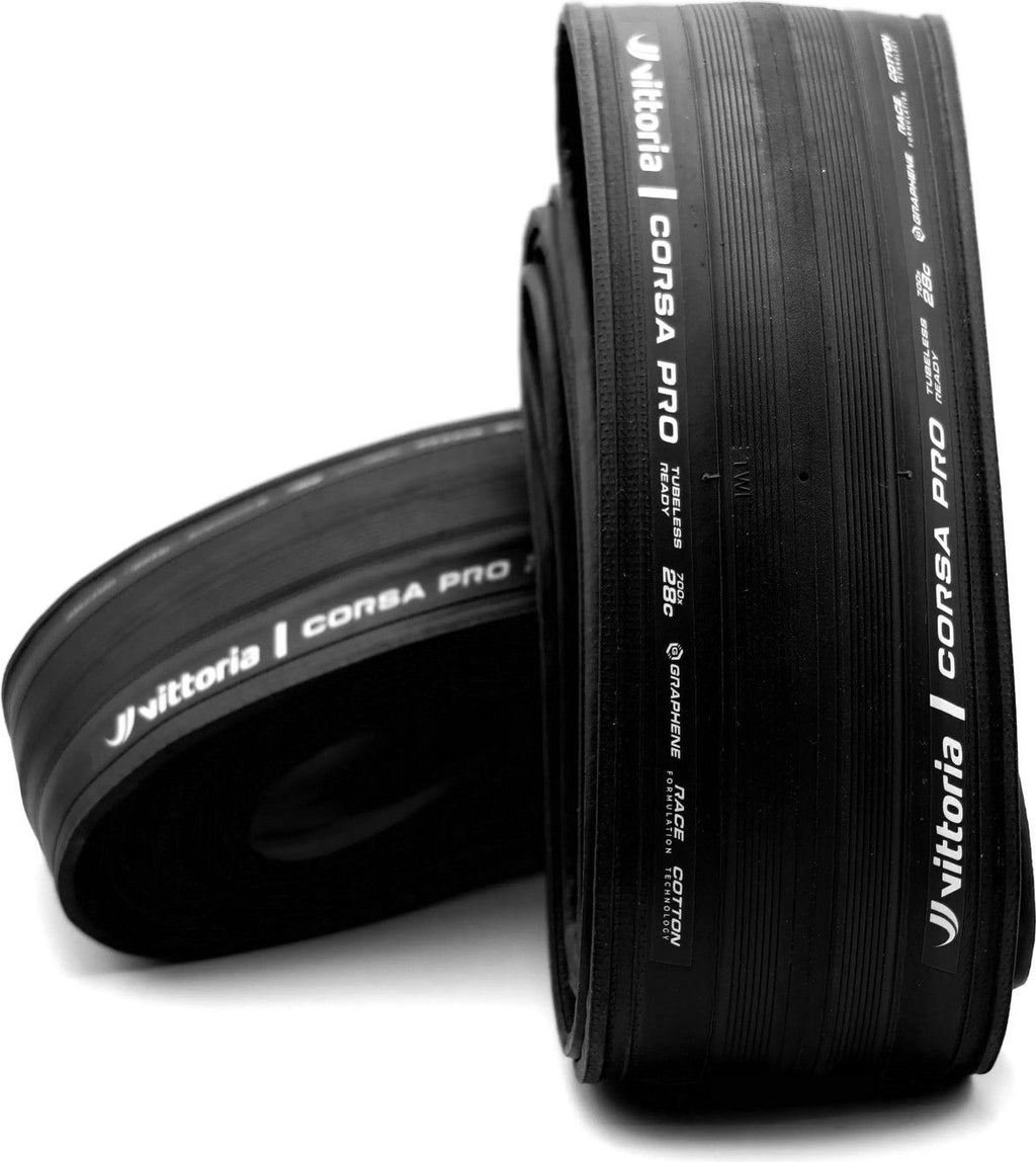Pneu Route Vittoria Corsa Pro 700 mm Tubeless Ready Souple Anti-Puncture Belt Race Formulation Graphene + Silica Édition Limitée Noir