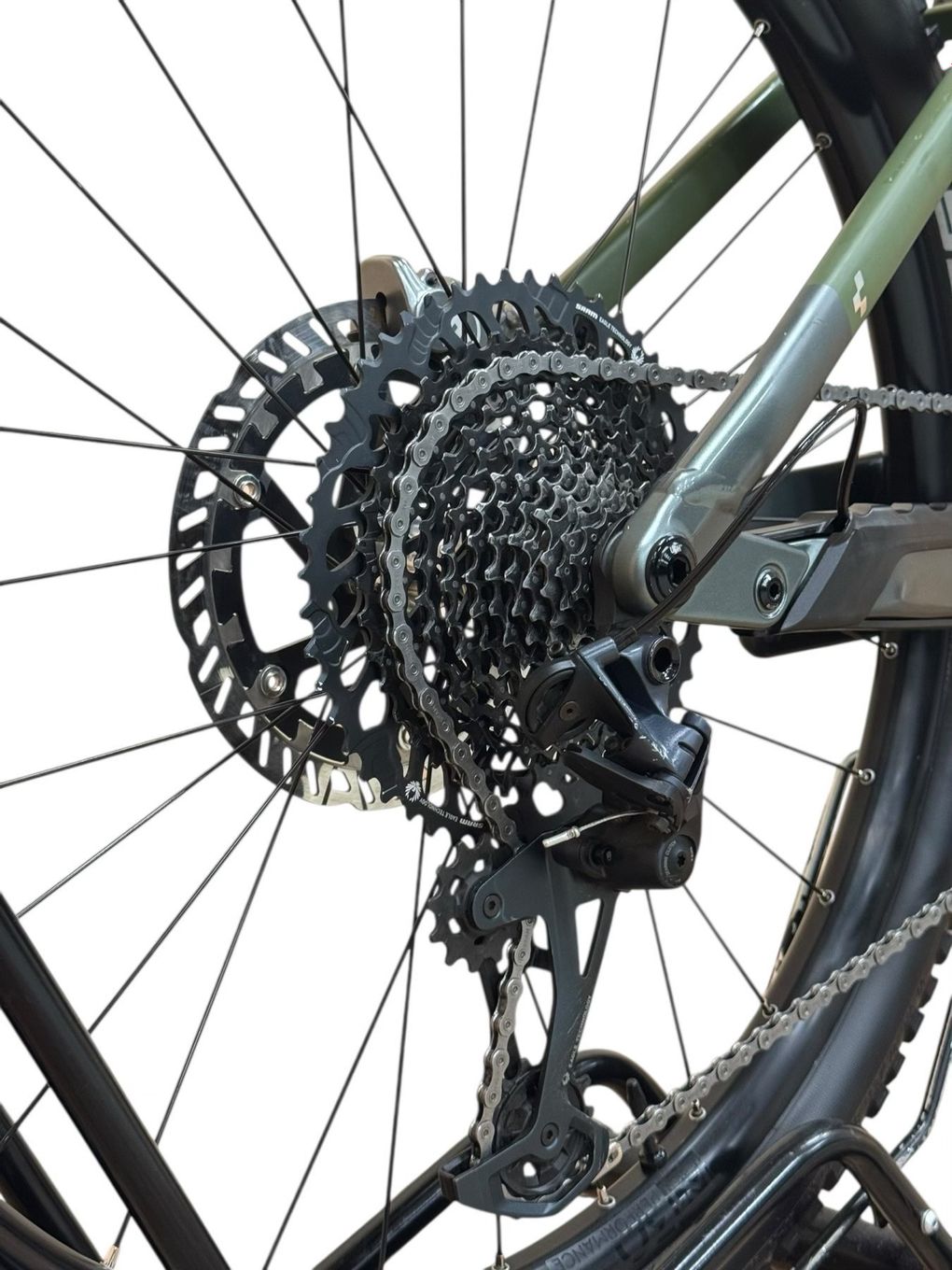 produit reconditionné . Cube Stereo Hybrid 160 HPC TM 750 Sram GX 2024 . VTT électrique . Cube . très bon état
