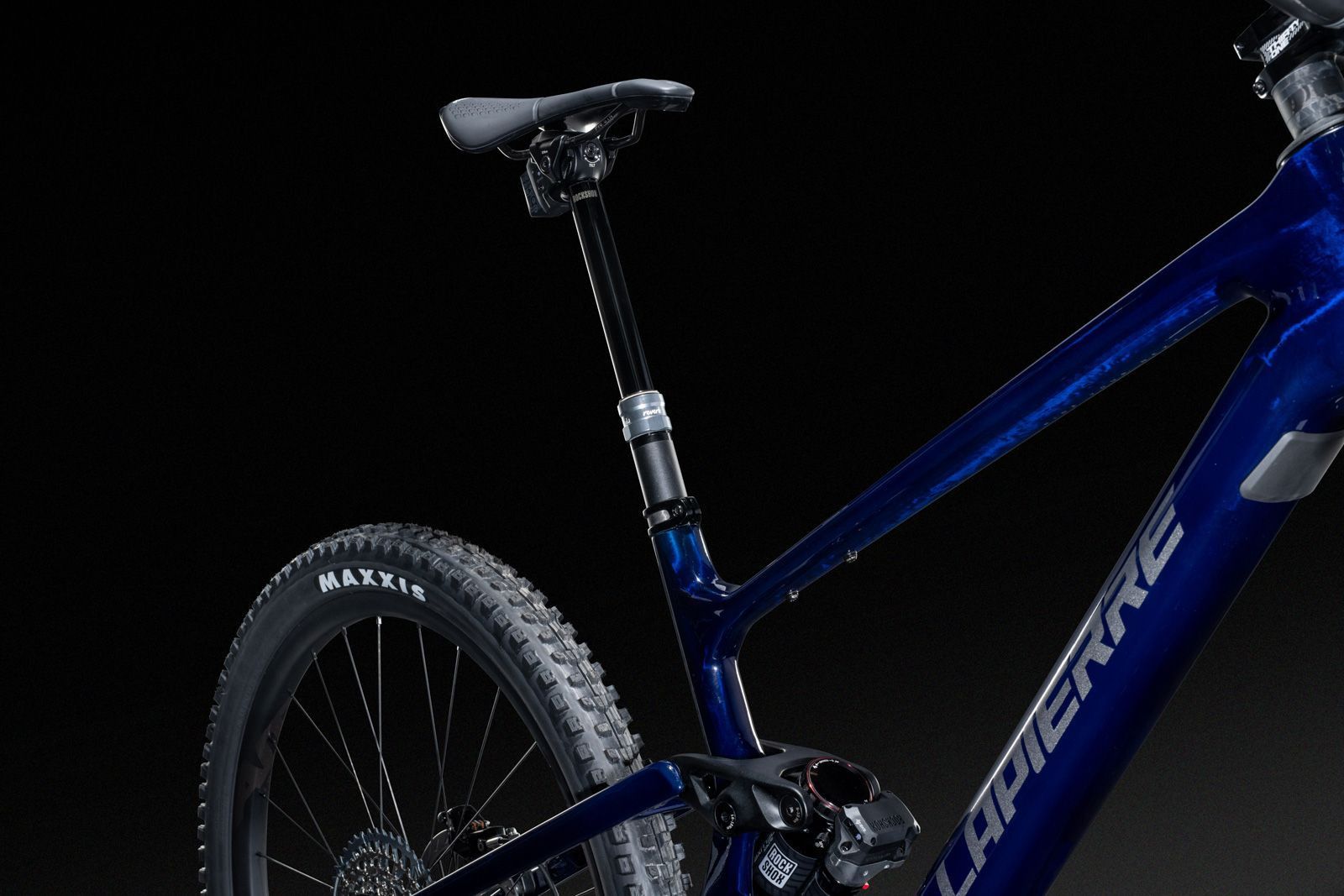VTT Tout Suspendu Lapierre Zesty CF 10.9 Sram 12V 29'' Bleu Translucide 2025