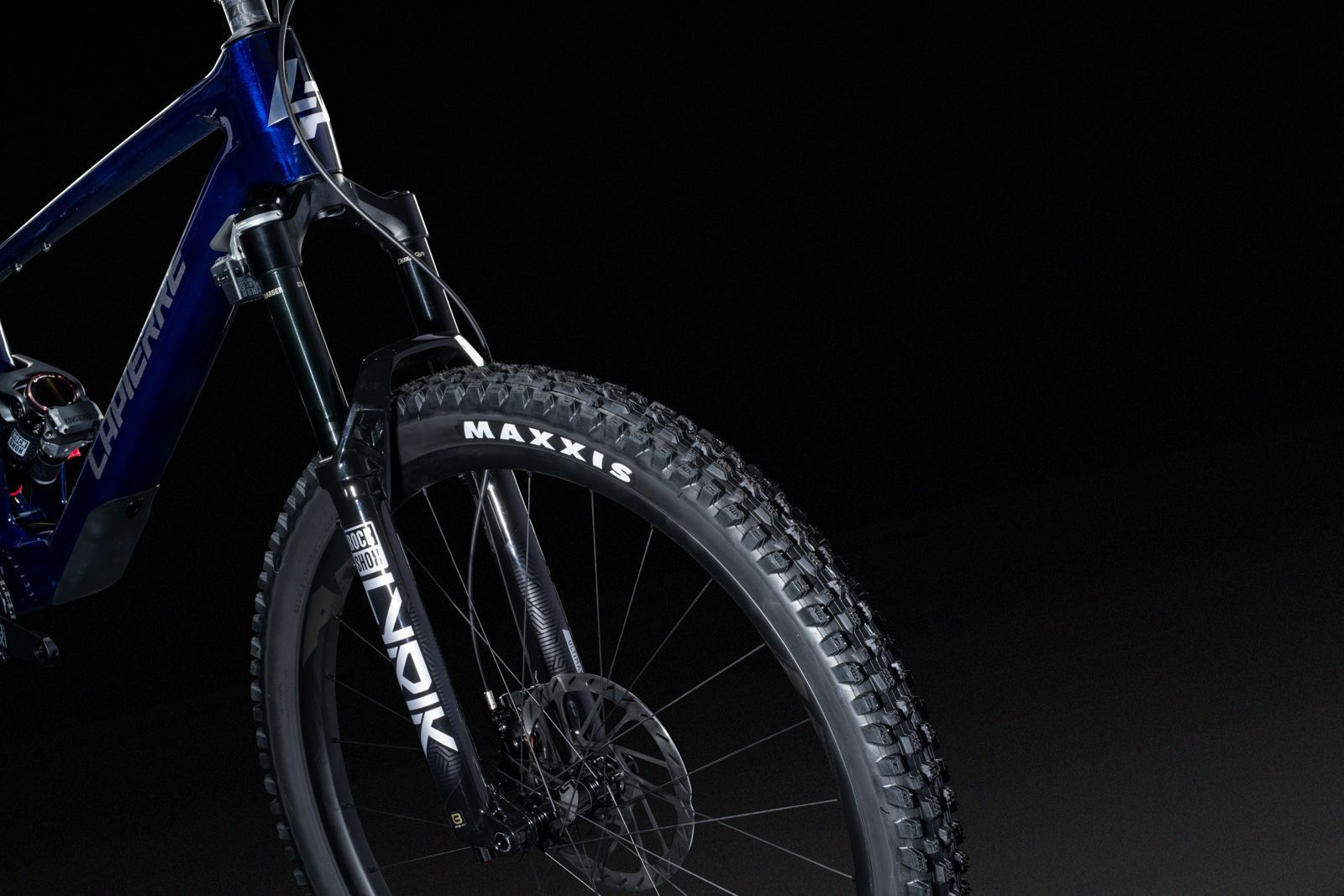 VTT Tout Suspendu Lapierre Zesty CF 10.9 Sram 12V 29'' Bleu Translucide 2025