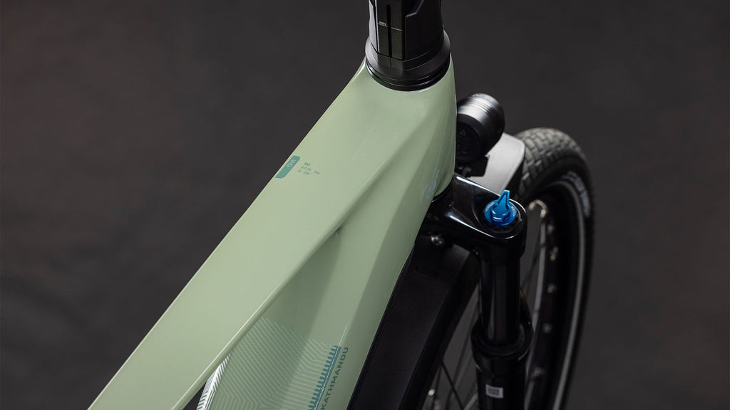 VTC Électrique Cube Kathmandu Hybrid One 800 Shimano Cues 10V 800 Wh 700 mm Vert Pea 2026