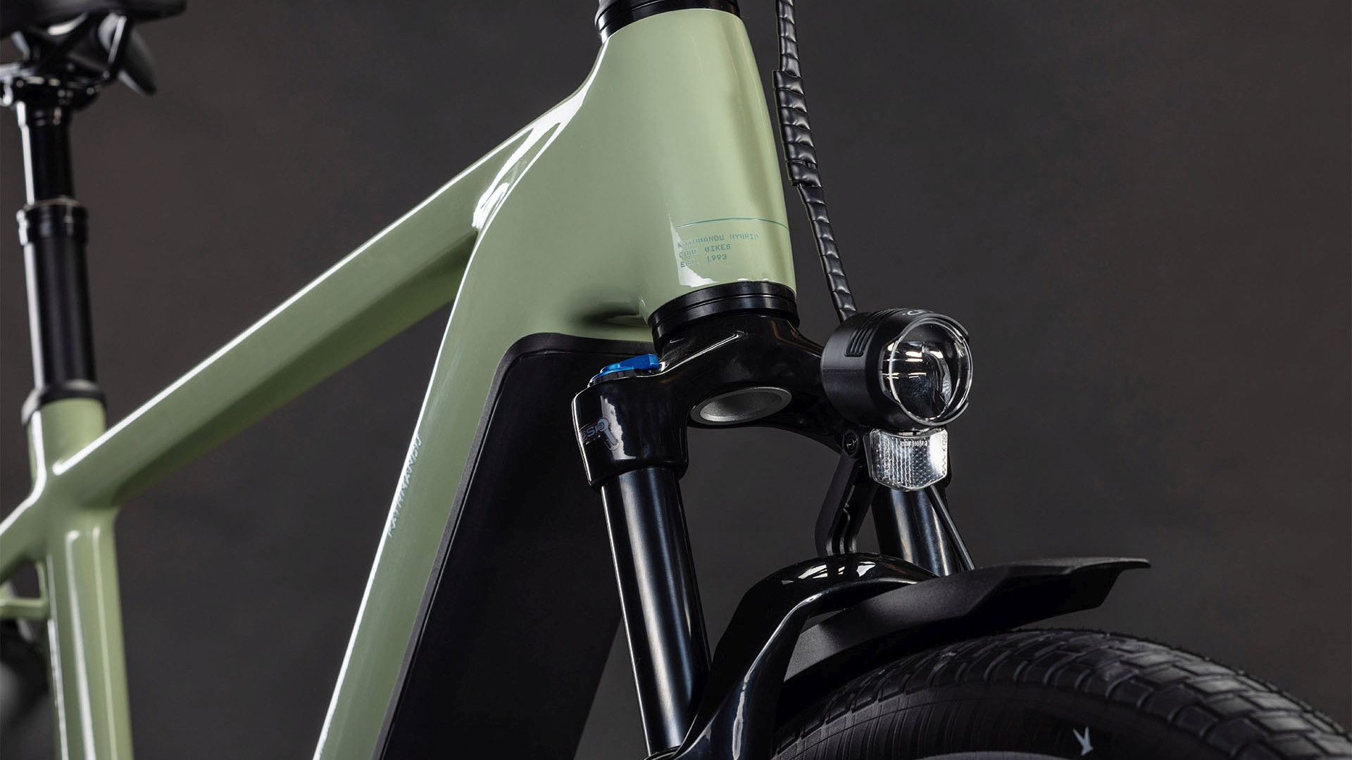 VTC Électrique Cube Kathmandu Hybrid One 800 Shimano Cues 10V 800 Wh 700 mm Vert Pea 2026