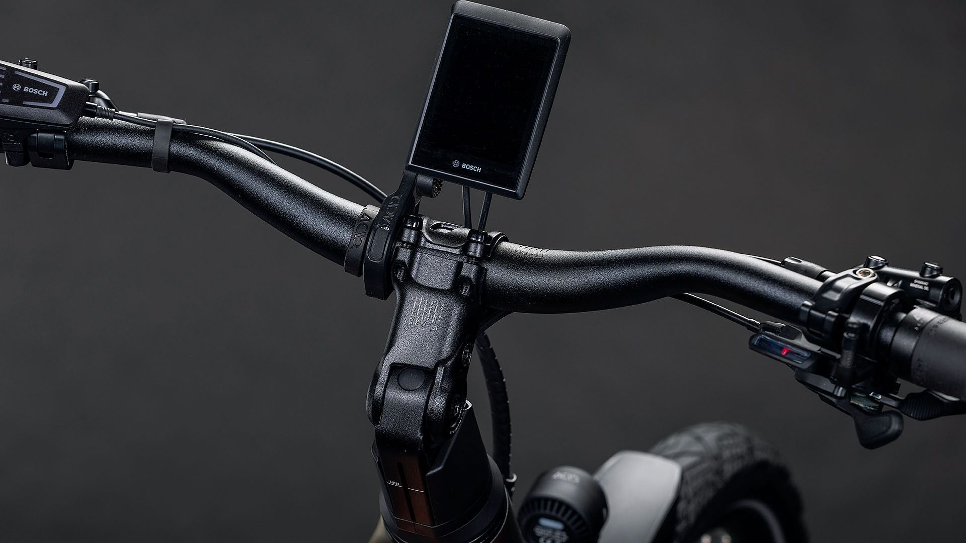 VTC Électrique Cube Kathmandu Hybrid Pro 800 Trapeze Shimano Deore/Deore XT 12V 800 Wh 700 mm Rouge Orange Sun Glow 2026