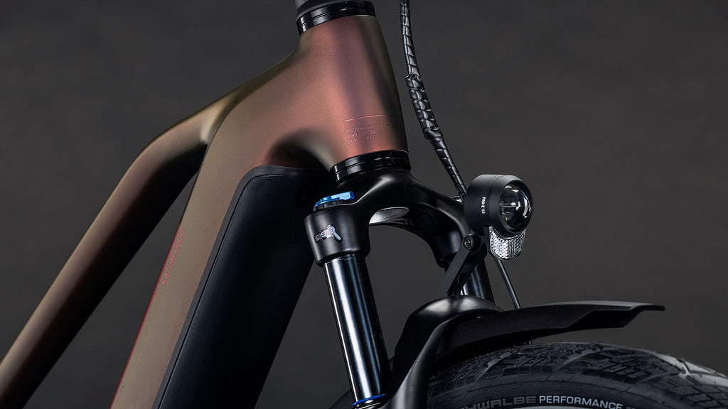 VTC Électrique Cube Kathmandu Hybrid Pro 800 Trapeze Shimano Deore/Deore XT 12V 800 Wh 700 mm Rouge Orange Sun Glow 2026