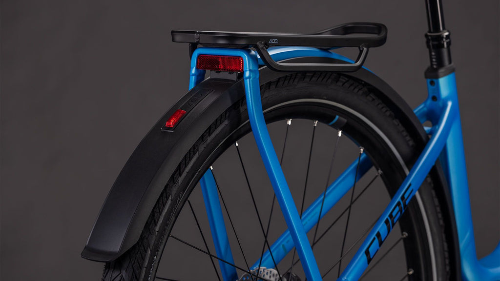 VTC Électrique Cube Kathmandu Hybrid Comfort Pro 800 Easy Entry Enviolo Trekking Courroie 800 Wh 700 mm Bleu Azure 2026