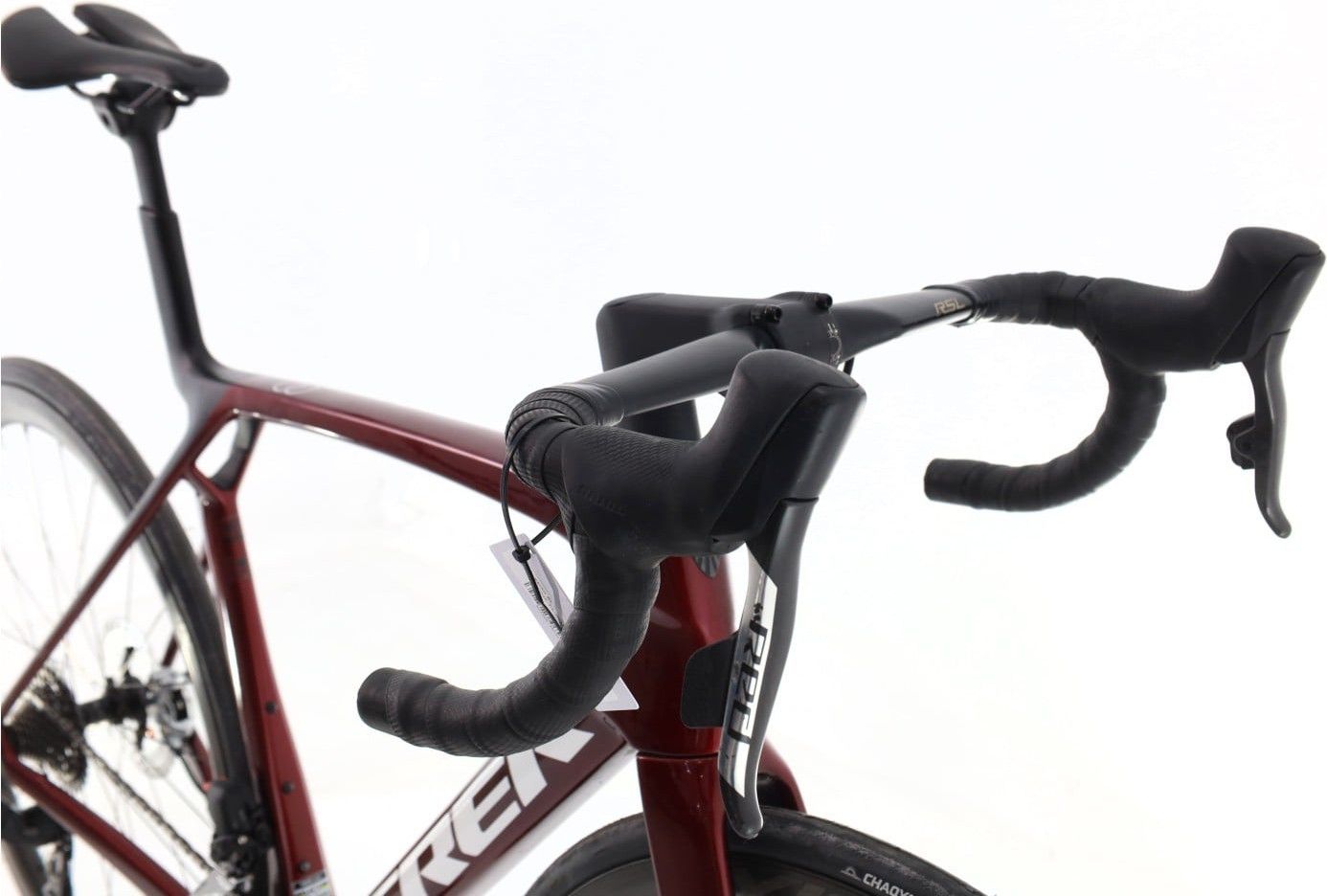 Produit reconditionné · Trek Madone SL 6 AXS 12V · Rouge / Vélo de route | Très bon état