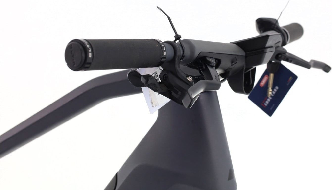 Produit reconditionné · Canyon Precede:ON CF XT / Vélo Ville et Loisir | Très bon état