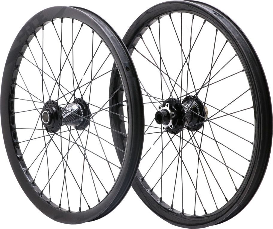 Paire de Roues Pride Racing Wave CFR Control V2 20" (406) | 20x100 - 15x110 mm | 6 Trous | Noir Brillant