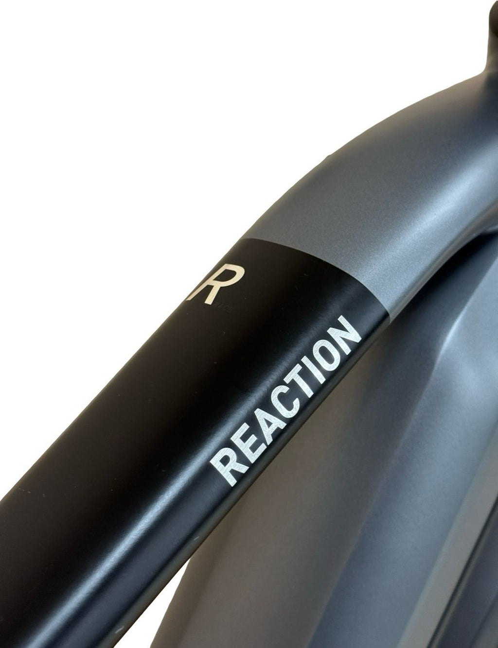 produit reconditionné .Cube Reaction Hybrid Race 625 Shimano XT 2024 . VTT électrique . Cube . très bon état