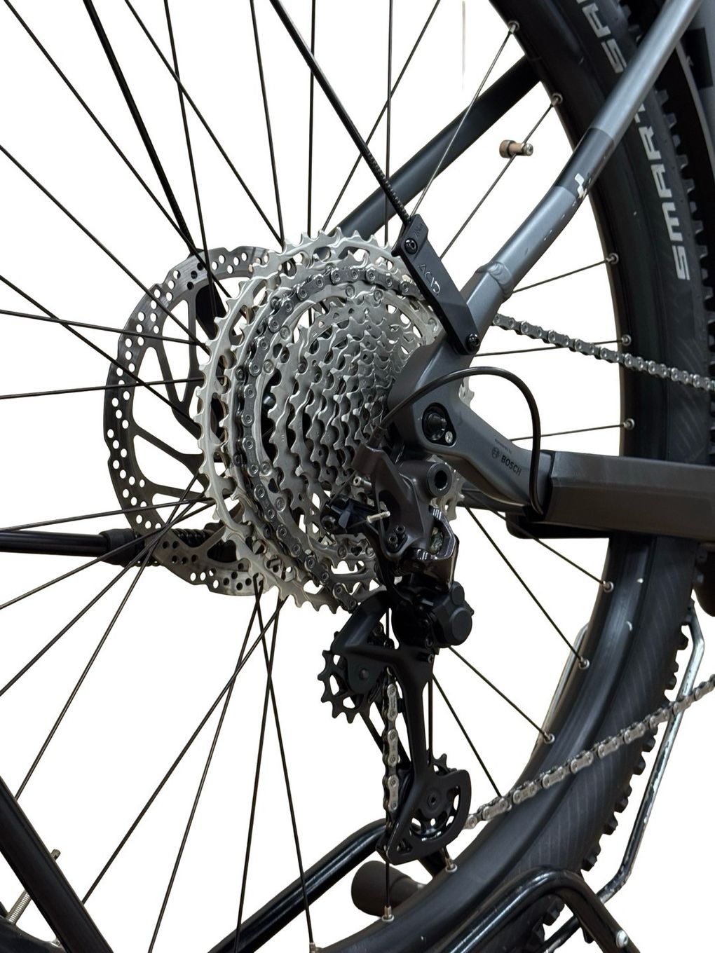 produit reconditionné .Cube Reaction Hybrid Race 625 Shimano XT 2024 . VTT électrique . Cube . très bon état