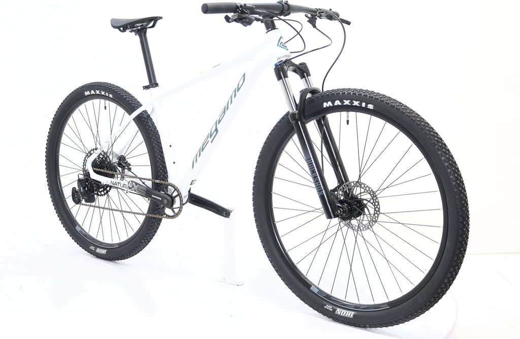 Produit Reconditionné · VTT MEGAMO Natural Elite 15 2026 · Très bon état