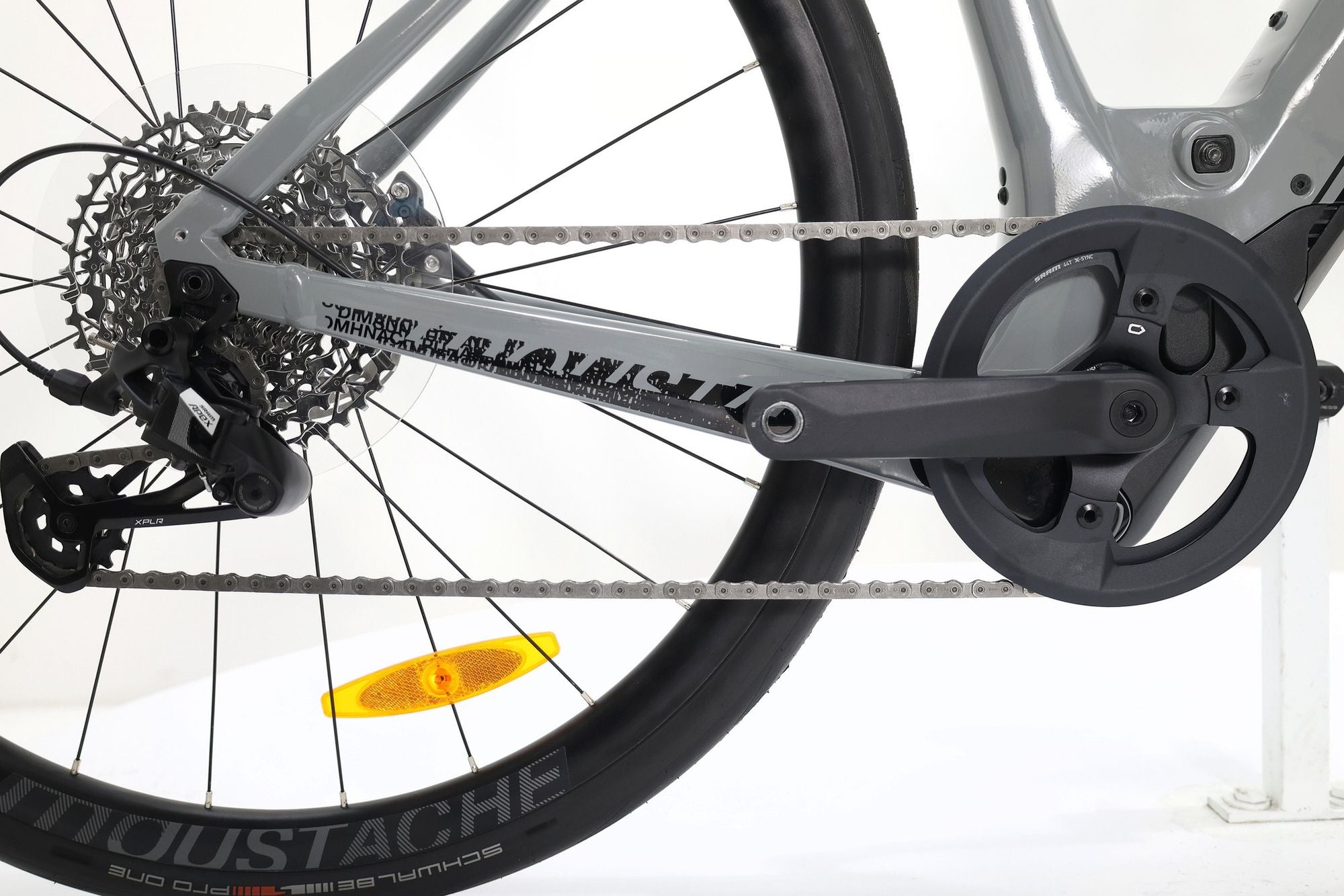 Produit Reconditionné · Vélo de route électrique MOUSTACHE Dimanche 28 Road 4 2024 · Très bon état
