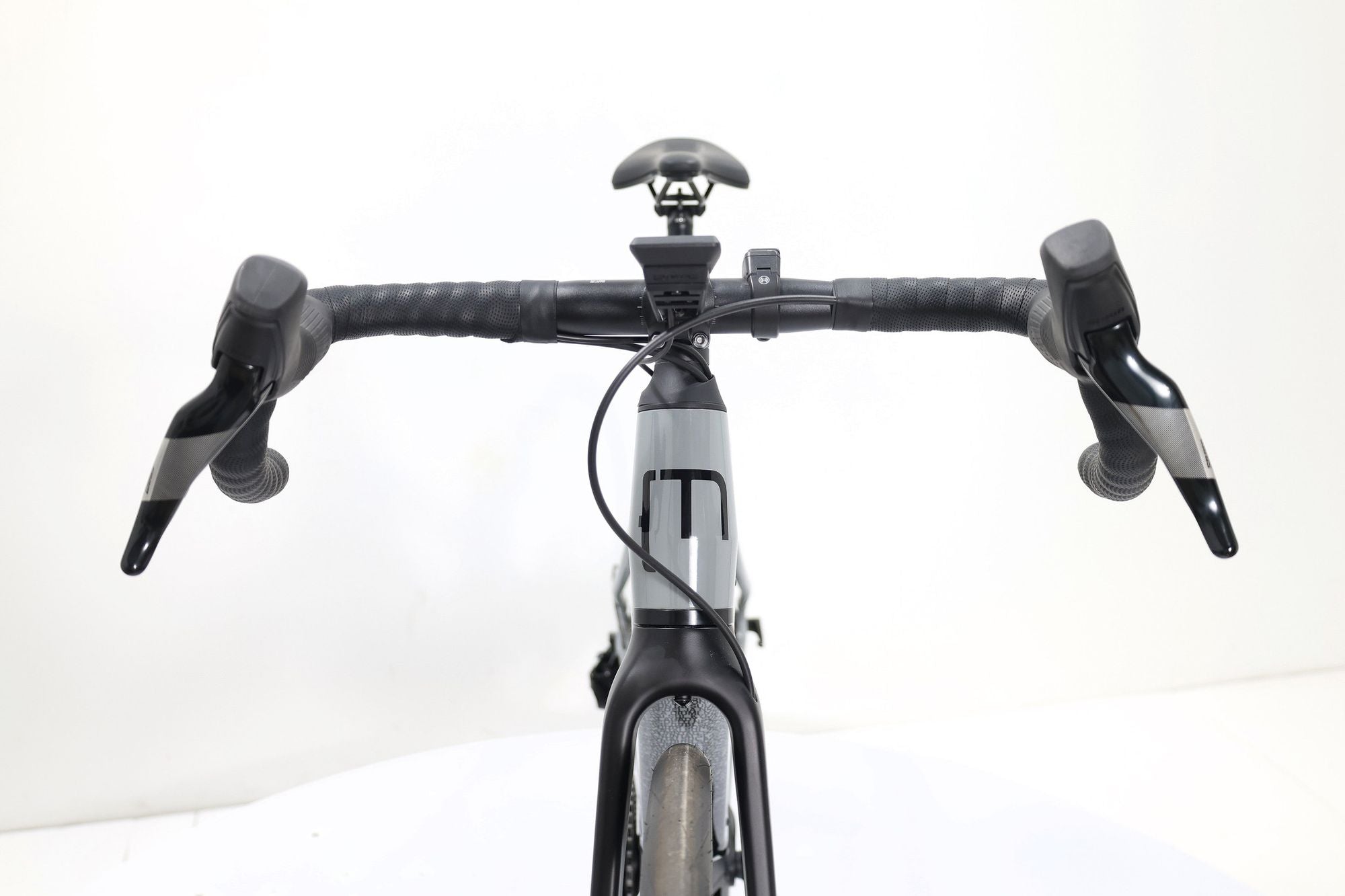 Produit Reconditionné · Vélo de route électrique MOUSTACHE Dimanche 28 Road 4 2024 · Très bon état