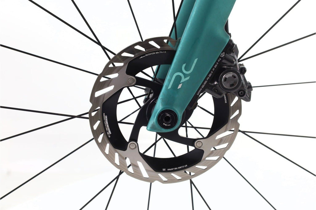 Produit reconditionné · Bianchi Specialissima Arkea Team Di2 12V · Gris / Vélo de route | Très bon état