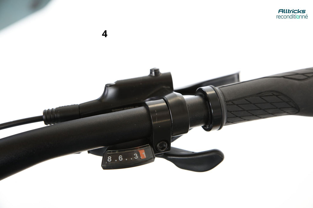 VTC Électrique BH Atom Cross Shimano Acera 8V 500 Wh 700 mm Gris Plata T.M 165/177cm - Produit Reconditionné