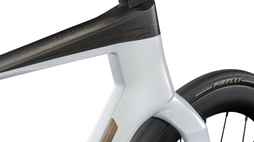 Vélo de Route BMC Teammachine R 01 Two Shimano Dura Ace Di2 12V 700mm Blanc/Noir 2027
