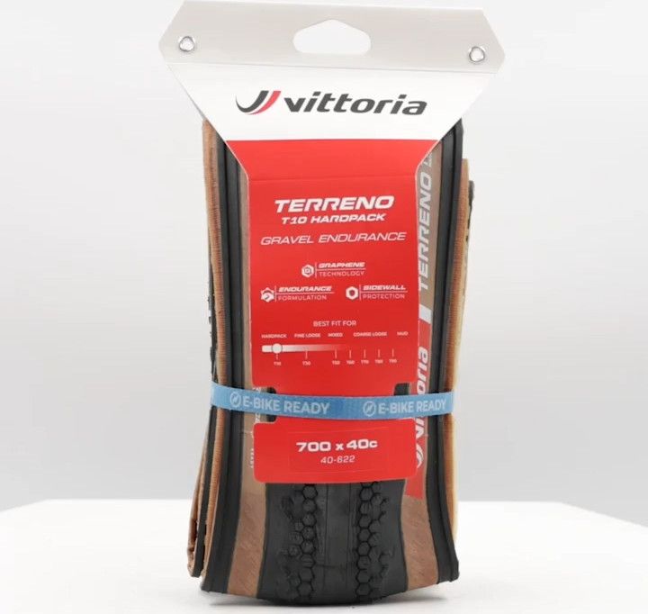 Pneu Gravel Vittoria Terreno T10 Hardpack Gravel Endurance 700 mm Tubeless Ready Souple Anti-Puncture Belt Endurance Formulation Graphene Flancs Marrons