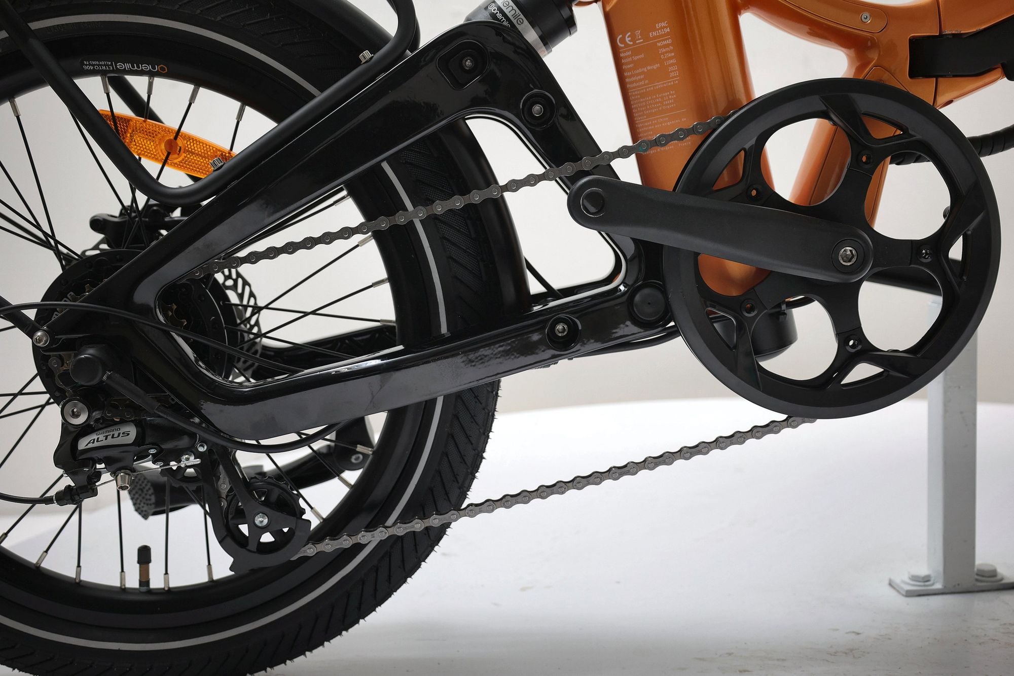 Produit Reconditionné · Vélo de ville électrique ONEMILE Nomad 14.4Ah Orange 2023 · Très bon état