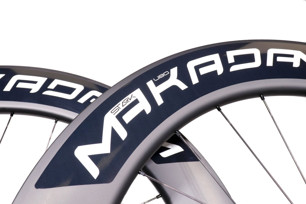 Paire de roues carbone route – MaKadamm stark u80 disc premium à pneus – 1738gr la paire – centerlock – axe 12x100 | 12x142
