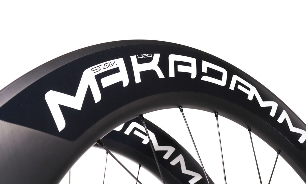 Paire de roues carbone route – MaKadamm stark u80 disc premium à pneus – 1738gr la paire – centerlock – axe 12x100 | 12x142
