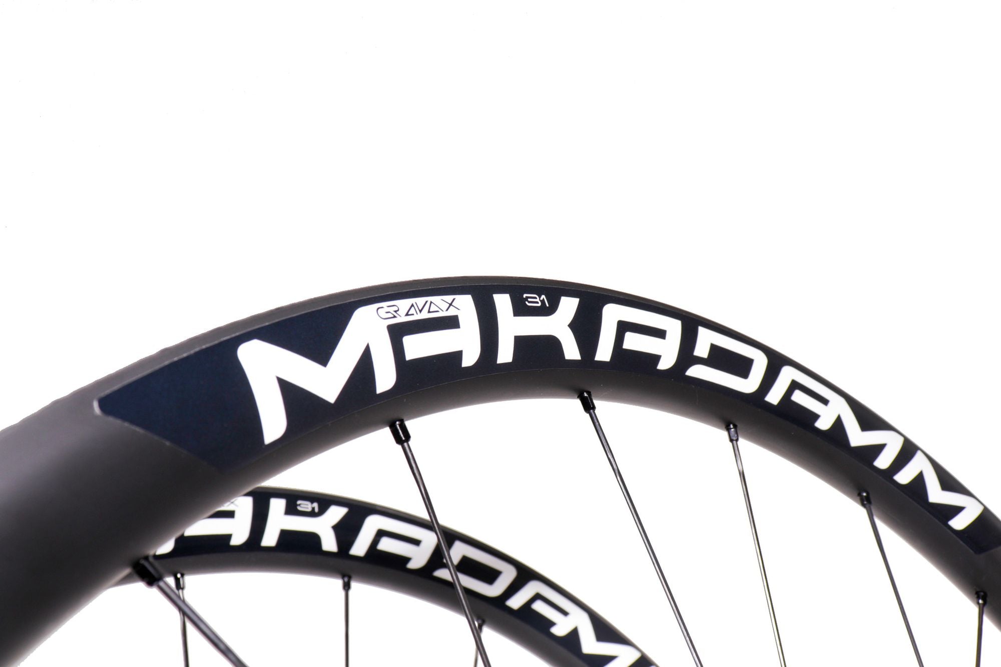 Paire de roues carbone gravel – MaKadamm gravax 31 disc premium à pneus – 1213gr la paire – centerlock – axe 12x100 | 12x142