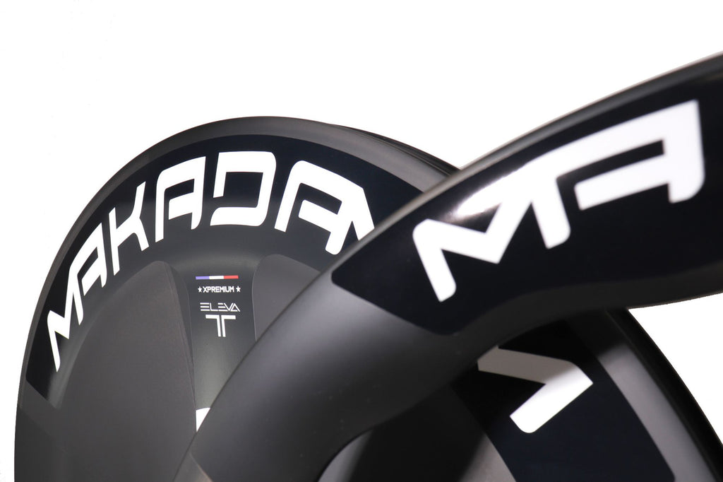 Paire de roues carbone route – MaKadamm eleva/leads disc xpremium à pneus – 1553gr la paire – centerlock – axe 12x100 | 12x142