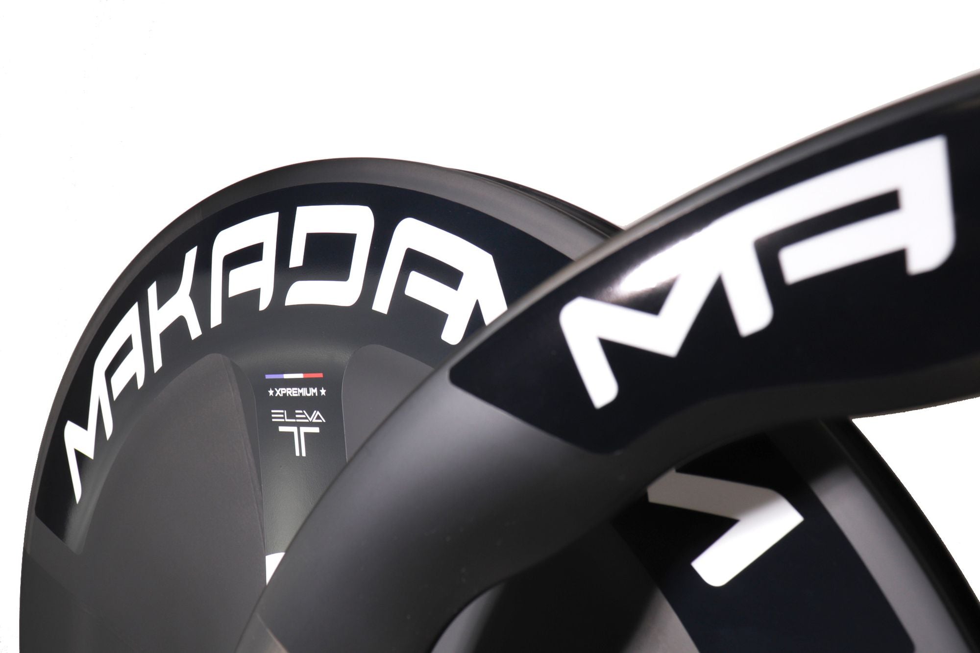 Paire de roues carbone route – MaKadamm eleva/leads disc xpremium à pneus – 1553gr la paire – centerlock – axe 12x100 | 12x142