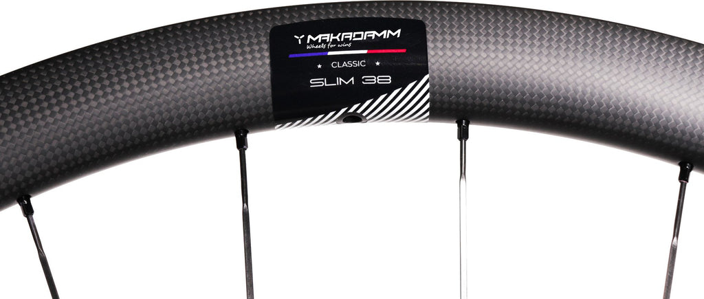 Paire de roues carbone route – MaKadamm slim 38 disc classic à pneus – 1422 gr la paire – centerlock – axe 12x100 | 12x142