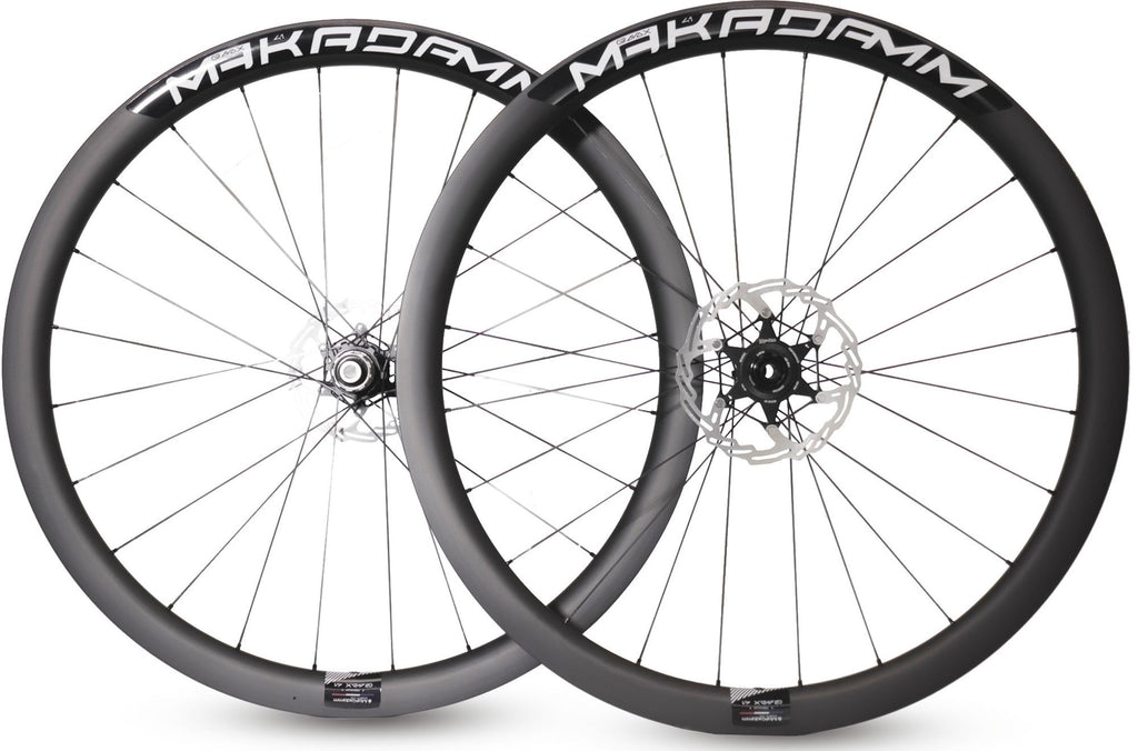 Paire de Roues carbone Gravel - MaKadamm gravax 41 premium à pneus - 1292gr la paire - centerlock - axe 12X100 | 12X142