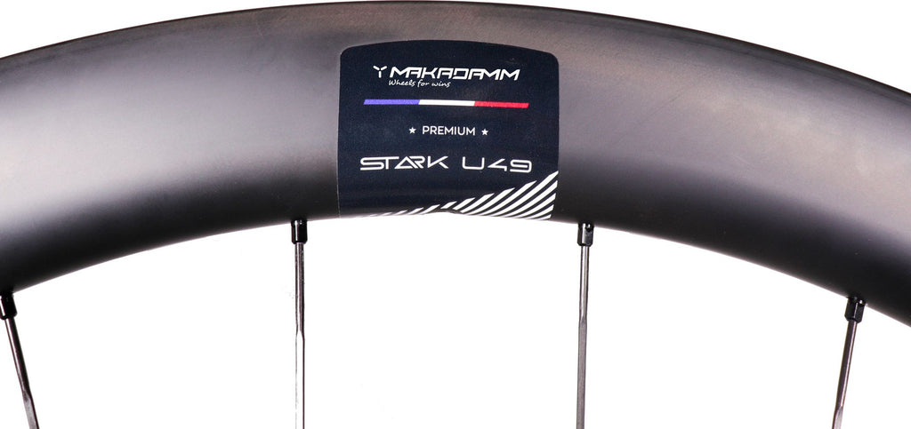 Paire de roues carbone route – MaKadamm stark u49 disc premium à pneus – 1377gr la paire – centerlock – axe 12x100 | 12x142