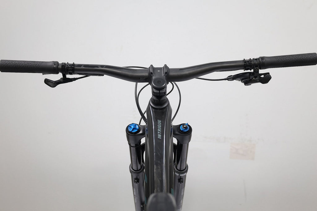 Produit Reconditionné · VTT LIV Intrigue LT Advanced Pro 1 2023 · Très bon état