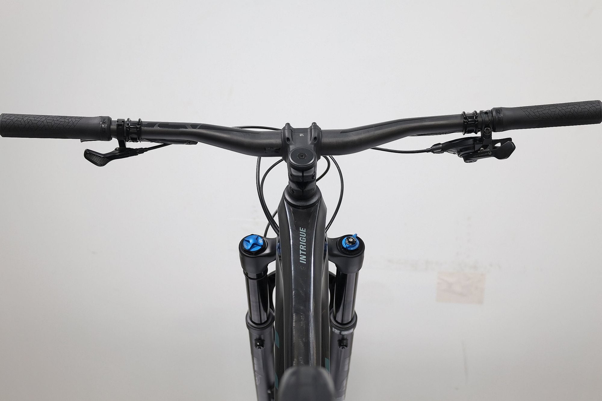 Produit Reconditionné · VTT LIV Intrigue LT Advanced Pro 1 2023 · Très bon état