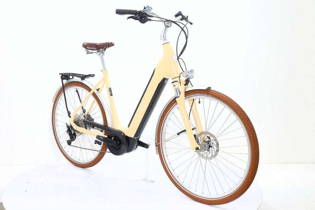 Produit Reconditionné · VTC électrique CUBE Ella Hybrid Ride 500 2024 · Bon état