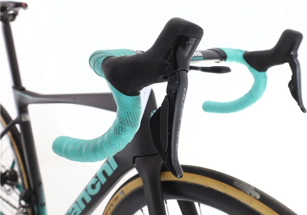 Produit reconditionné · Bianchi Specialissima Di2 12V Arkea Tema · Gris / Vélo de route | Très bon état