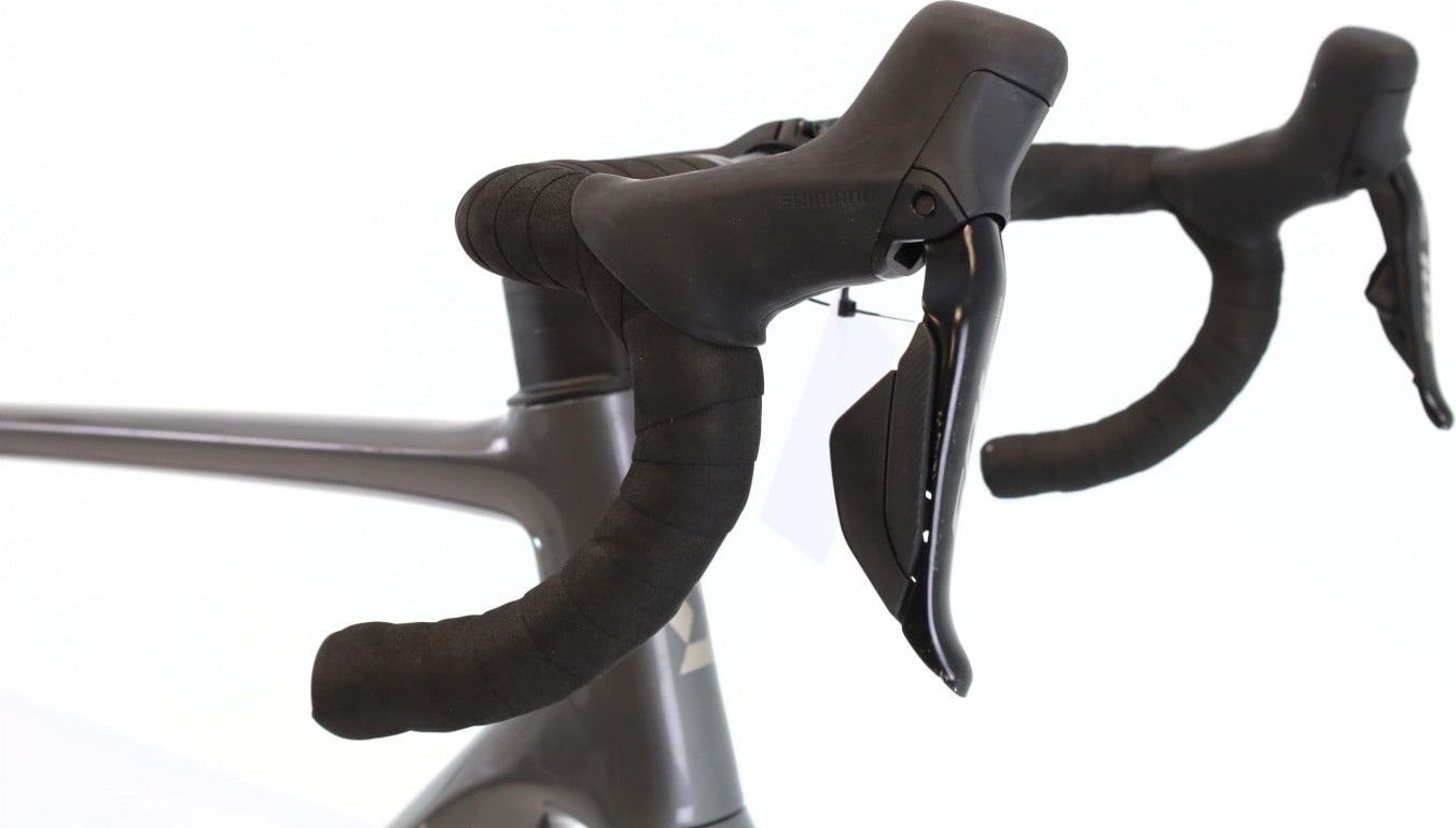 Produit reconditionné · Scott Addict 30 Di2 12V · Gris / Vélo de route | Très bon état