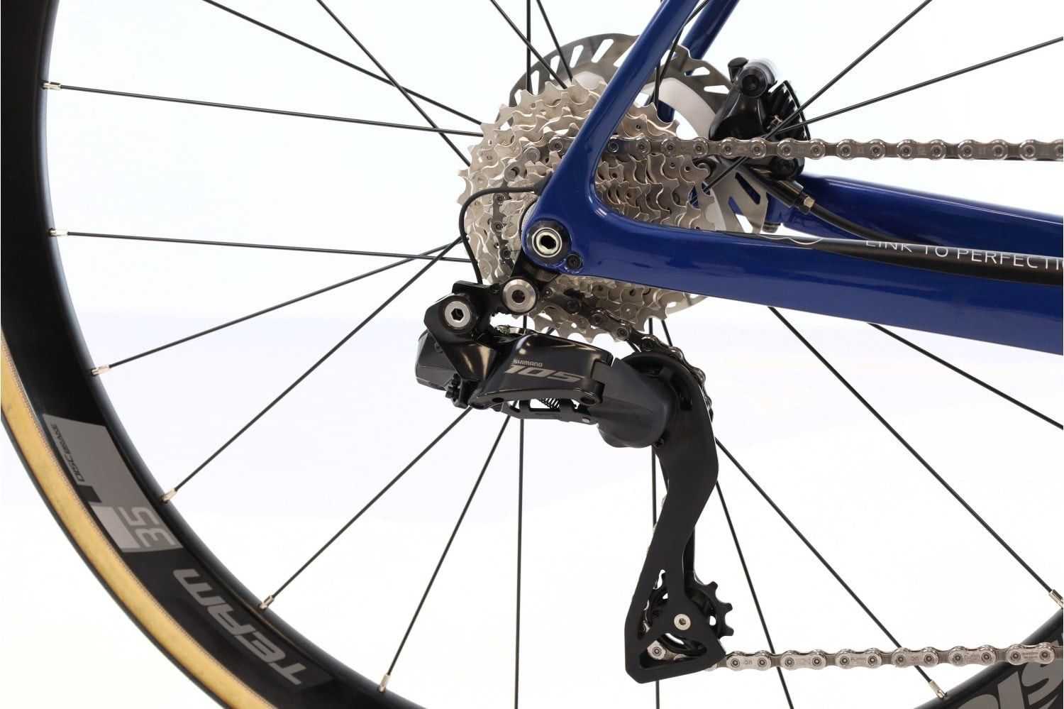 Produit reconditionné · BH SL 1 Di2 12V · Bleu / Vélo de route | Très bon état