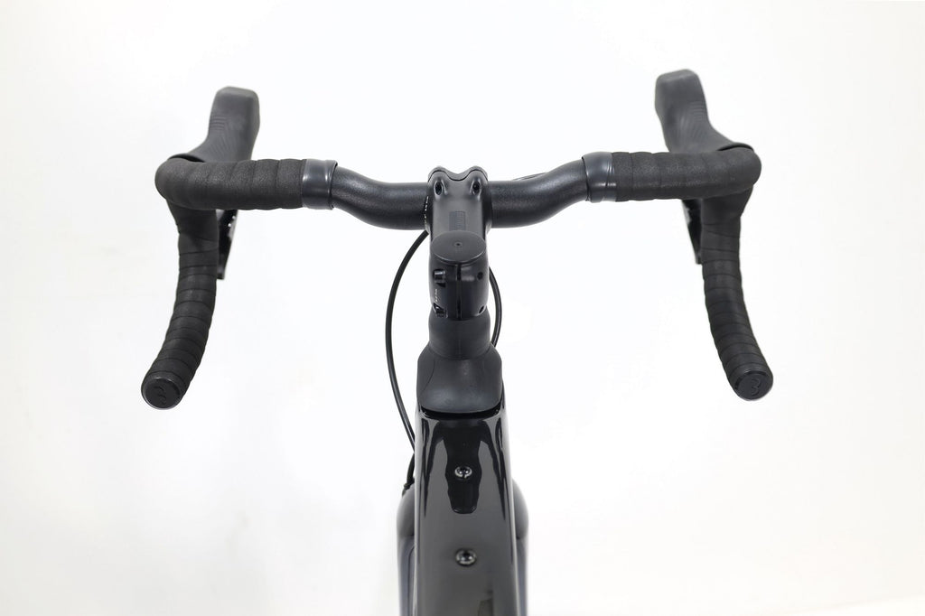 Produit Reconditionné · Vélo de route SPECIALIZED Roubaix SL8 Sport 2024 · Très bon état