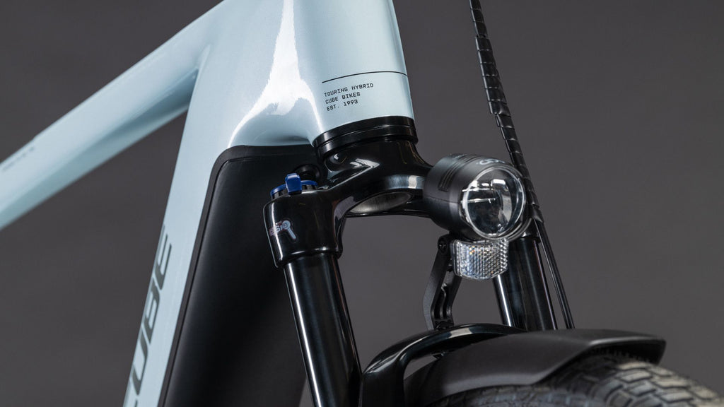 VTC Électrique Cube Touring Hybrid One 600 Shimano Cues 9V 600 Wh 700 mm Bleu Glacier 2026
