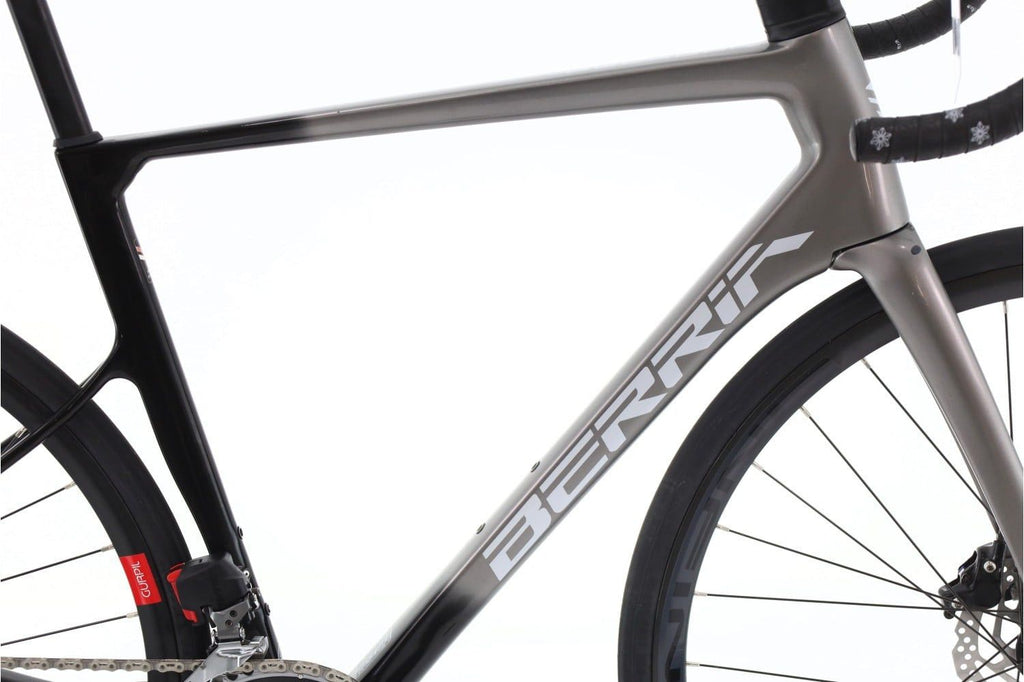 Produit reconditionné · Berria Belador AXS 12V · Gris / Vélo de route | Très bon état