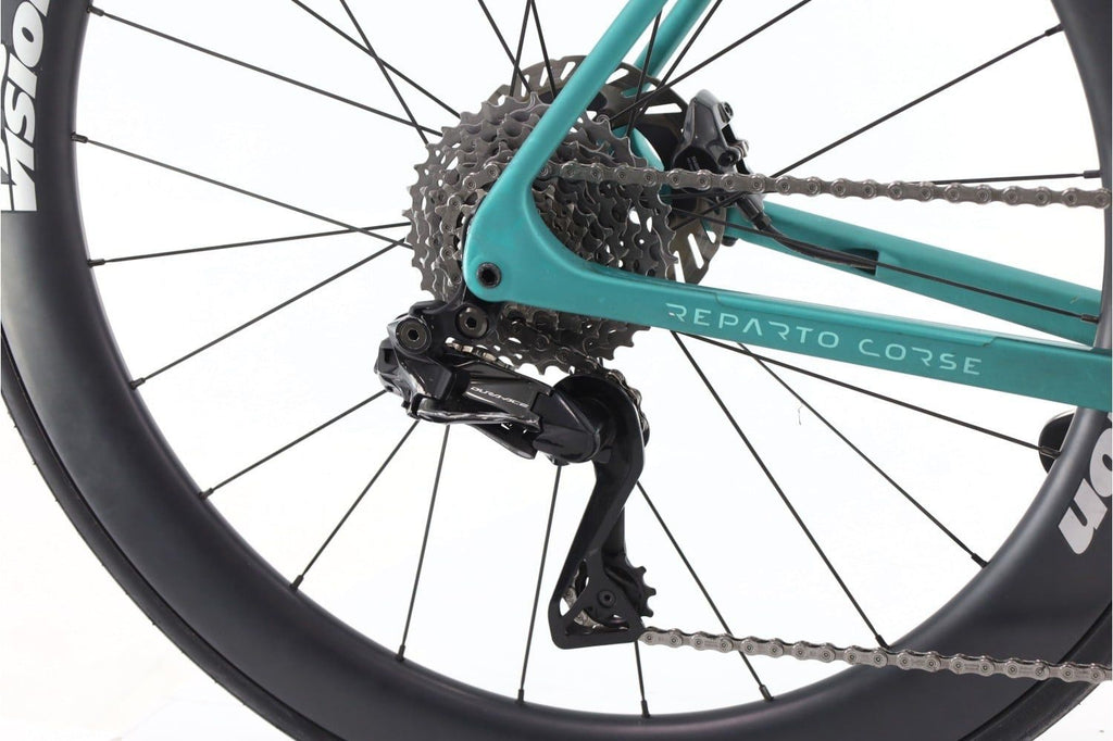 Produit reconditionné · Bianchi Specialissima Arkea Team Di2 12V · Gris / Vélo de route | Très bon état
