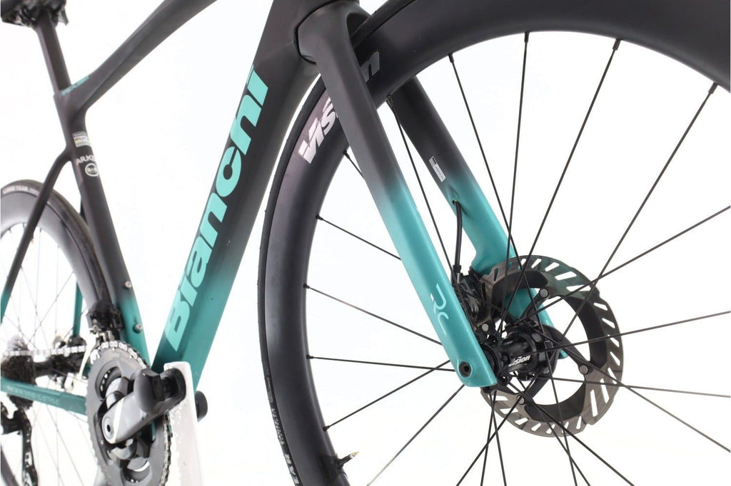 Produit reconditionné · Bianchi Specialissima Arkea Team Di2 12V · Gris / Vélo de route | Très bon état