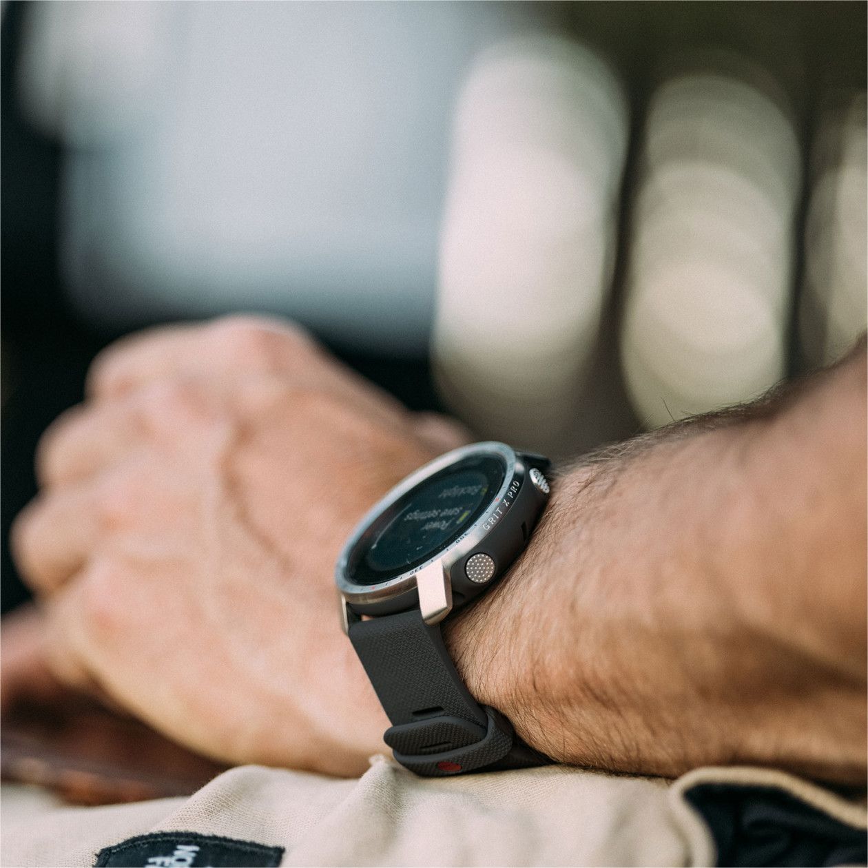 Montre GPS Polar Grit X Pro Saphir Noir - Produit Reconditionné