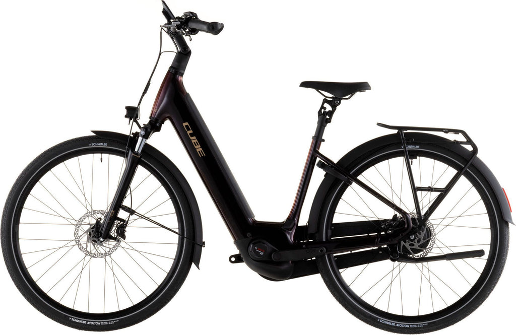Vélo de Ville Électrique Cube Supreme Hybrid Comfort Pro 600 Easy Entry Enviolo Trekking 600 Wh 700 mm Violet Orange Solareclipse 2026