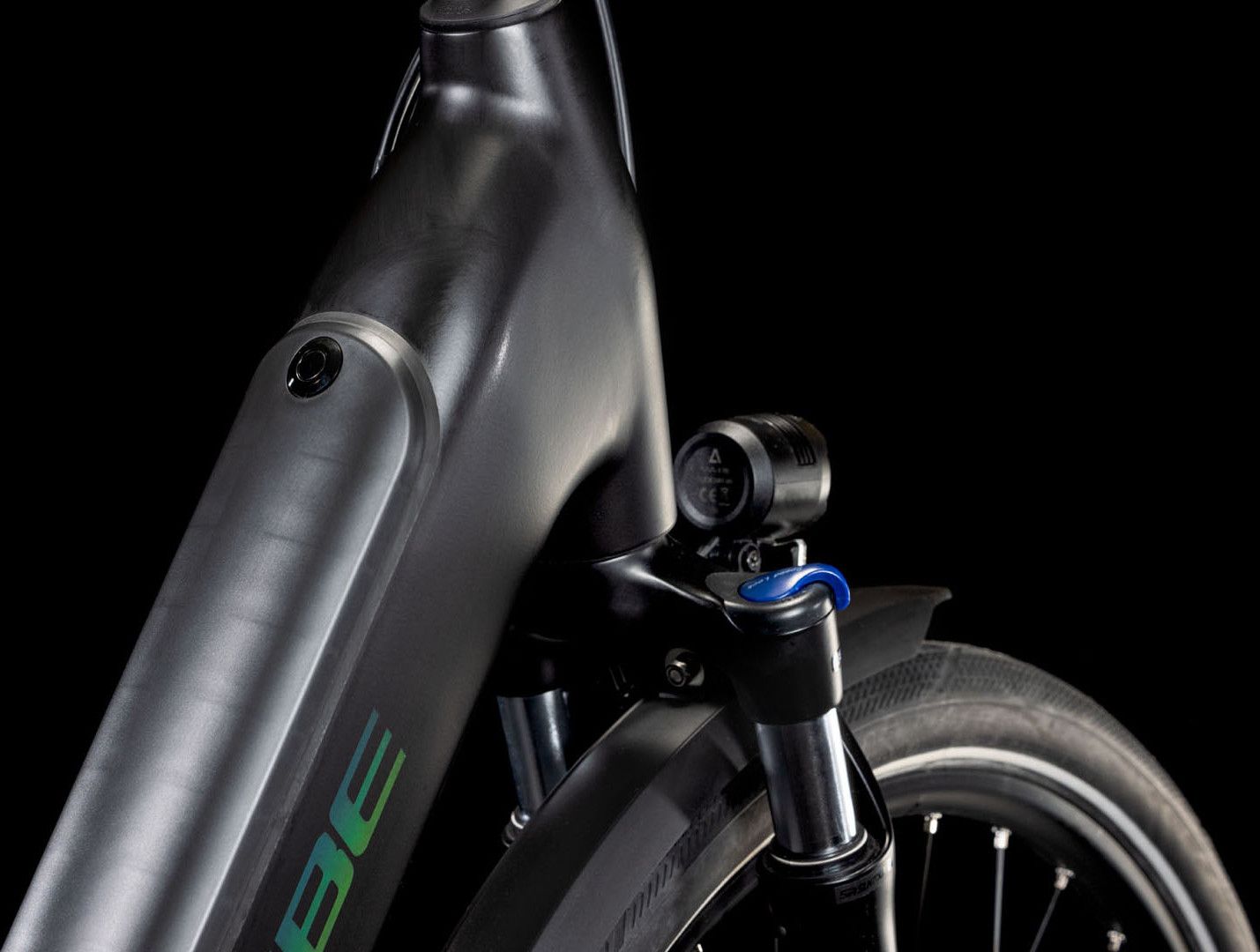 Vélo de Ville Électrique Cube Supreme Hybrid Pro 625 Easy Entry Shimano Cues 11V 625 Wh 700 mm Noir