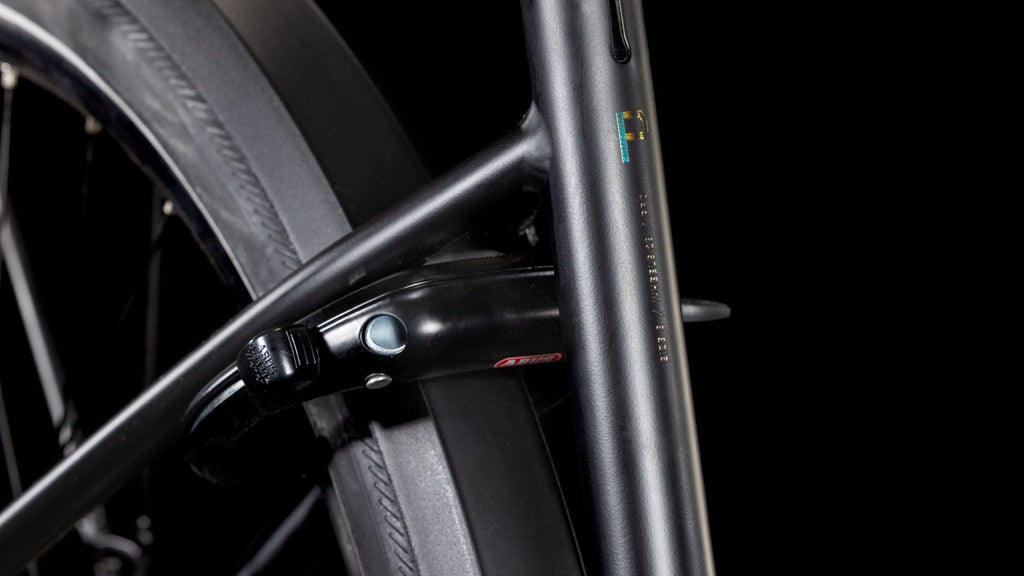Vélo de Ville Électrique Cube Supreme Hybrid Pro 625 Easy Entry Shimano Cues 11V 625 Wh 700 mm Noir