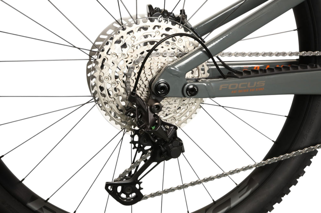 VTT Électrique Tout-Suspendu Focus SAM² 6.8 12V 750Wh Bosch 85 Nm 29'' Gris 2024