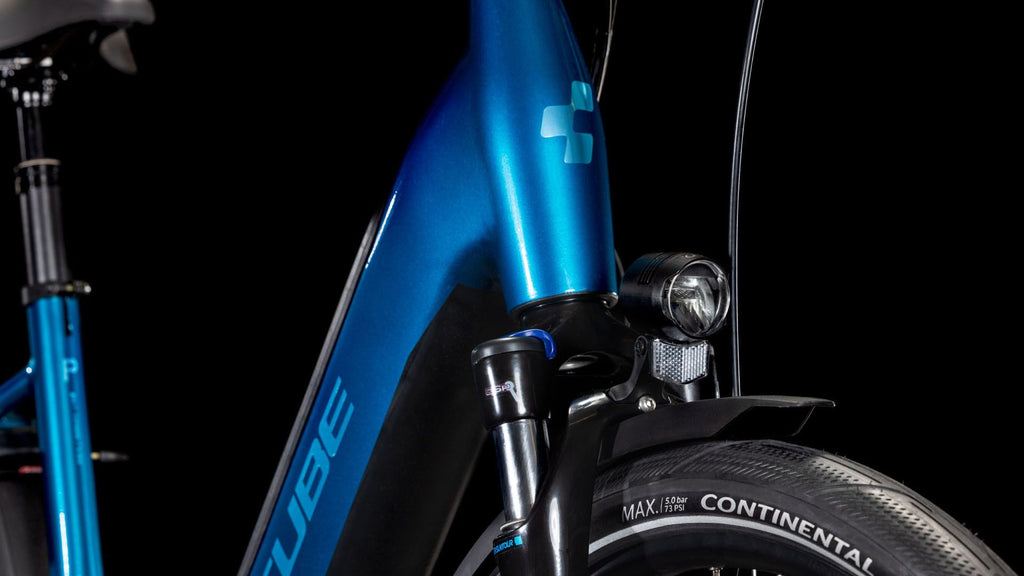 Vélo de Ville Électrique Cube Supreme Hybrid Pro 625 Easy Entry Shimano Cues 11V 625 Wh 700 mm Bleu Electric