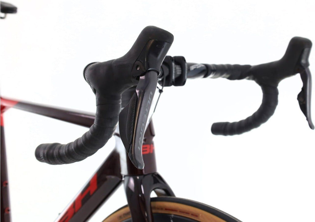 Produit reconditionné · BH Ultralight 7.0 Di2 12V · Rouge / Vélo de route | Très bon état